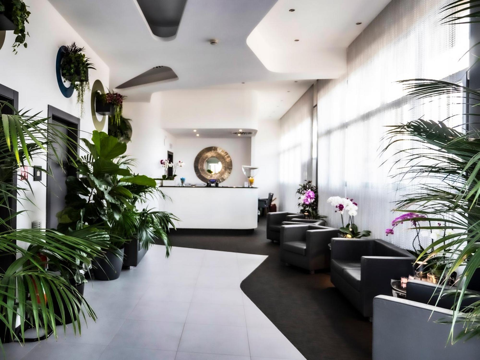 Loto Business Hotel Рим Экстерьер фото