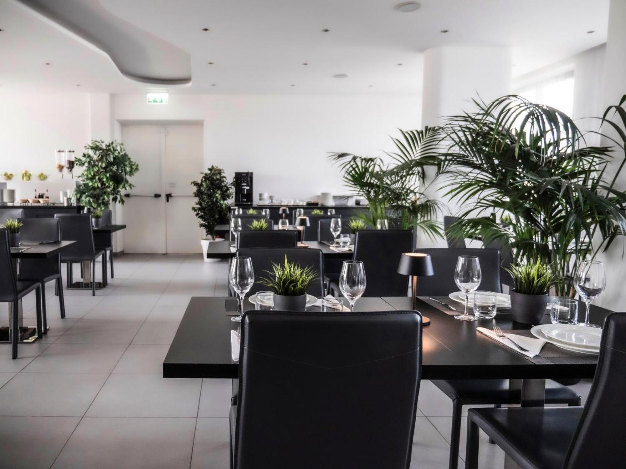 Loto Business Hotel Рим Экстерьер фото