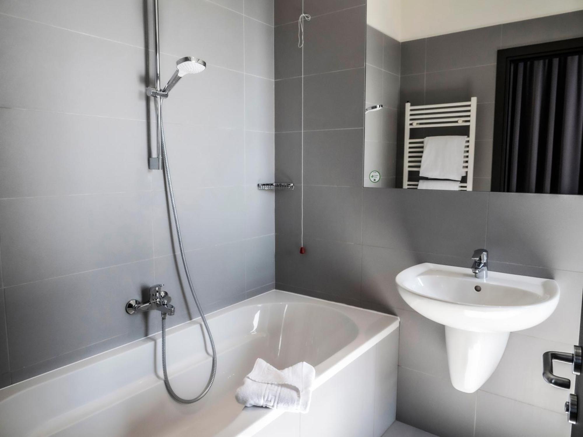 Loto Business Hotel Рим Экстерьер фото